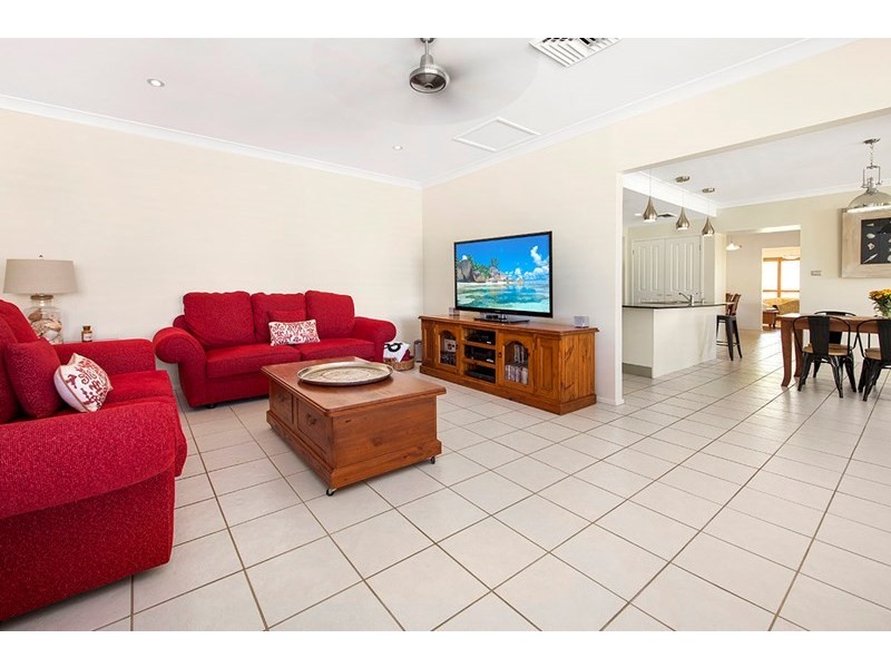 13 Tonkies Place, Menai NSW 2234