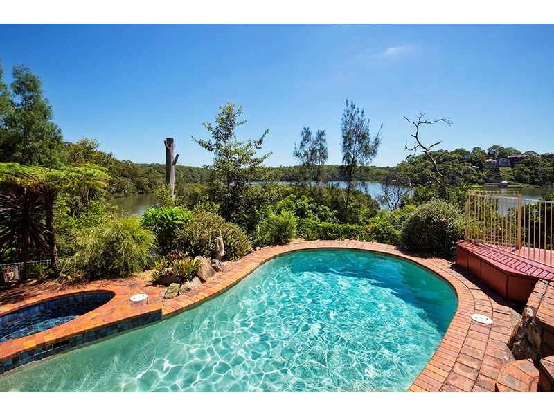 67a Bignell Street, Illawong NSW 2234