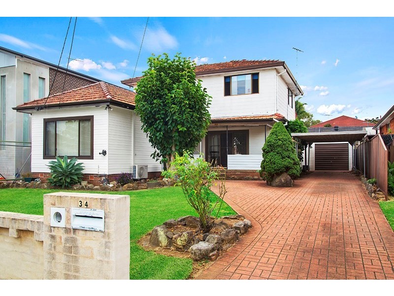 34 Donald Street, Picnic Point NSW 2213
