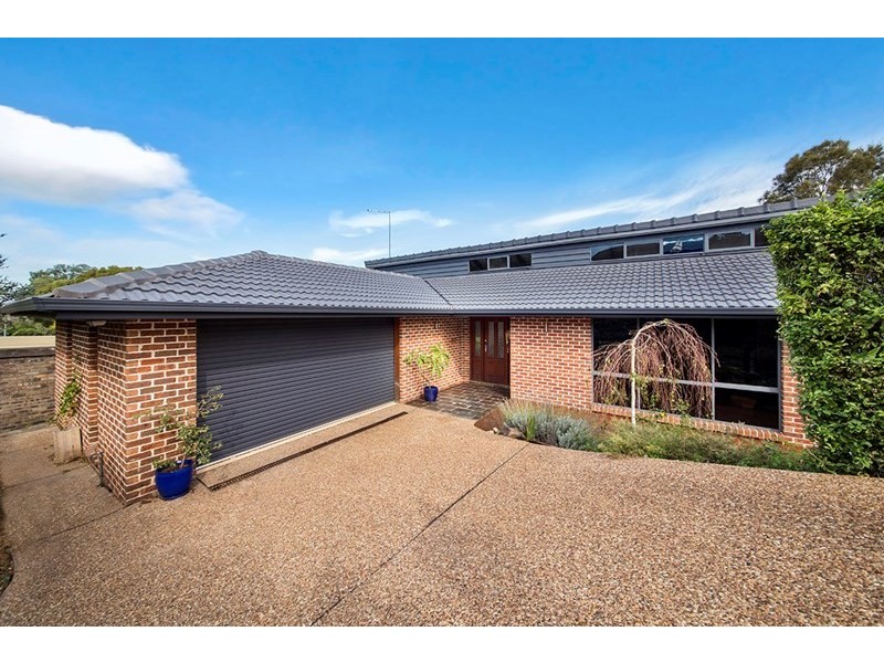14 Jervis Drive, Illawong NSW 2234