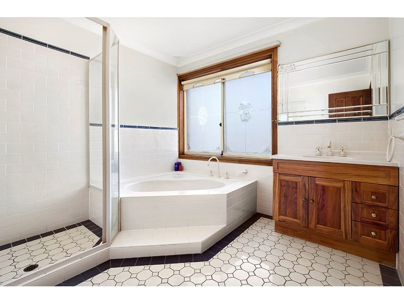 3 Ault Place, Illawong NSW 2234