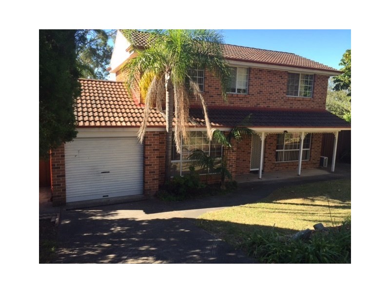 95 Blaxland Drive, Illawong NSW 2234