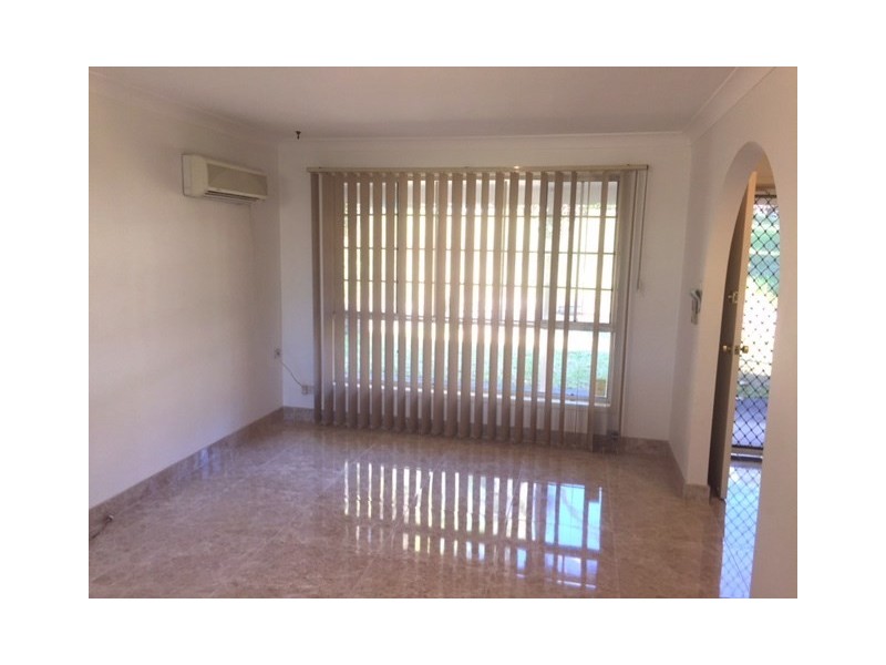 95 Blaxland Drive, Illawong NSW 2234