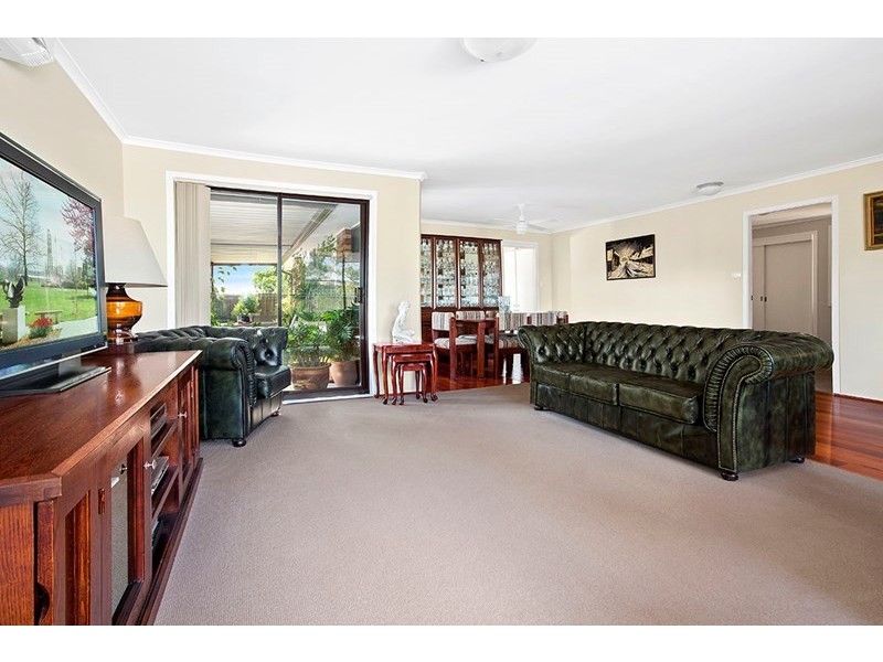 14 Northbrook Place, Illawong NSW 2234