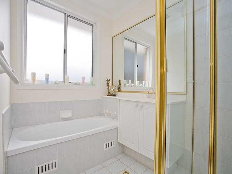 8 Appletree Place, Menai NSW 2234