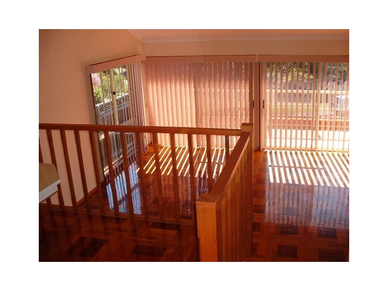 27 Burley Close, Illawong NSW 2234