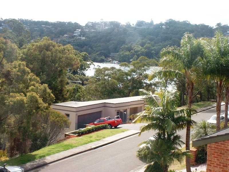 27 Burley Close, Illawong NSW 2234