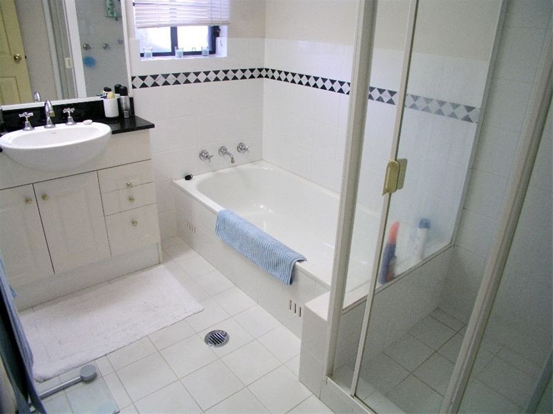 H4/6 Schofield Place, Menai NSW 2234