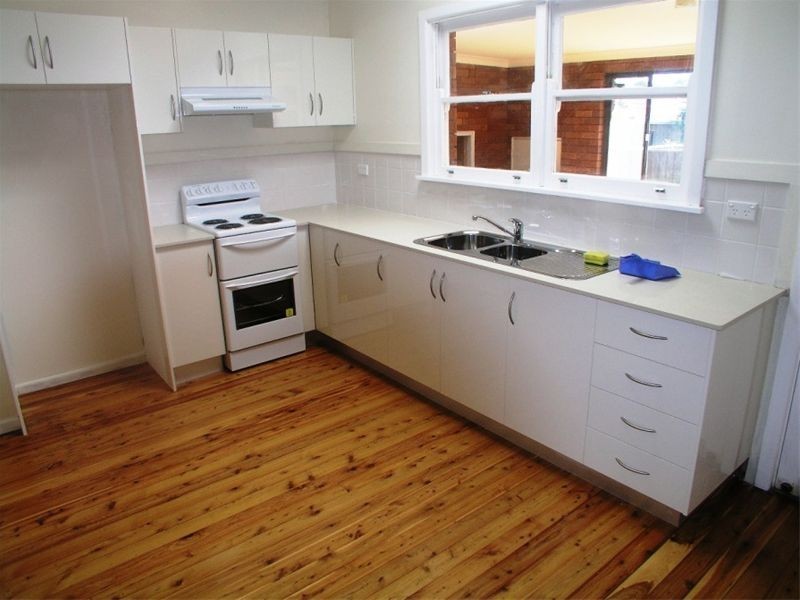 6 Levett Avenue, Beverly Hills NSW 2209