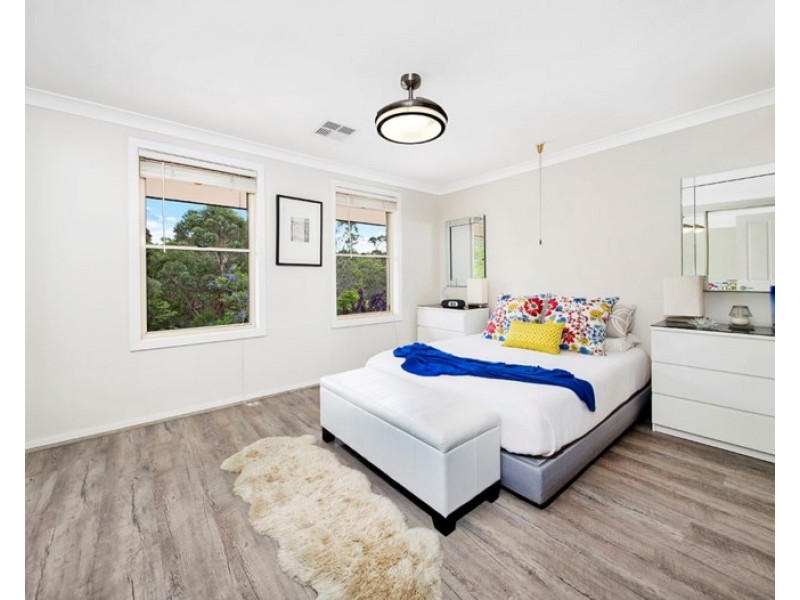 90 Beaumaris Drive, Menai NSW 2234