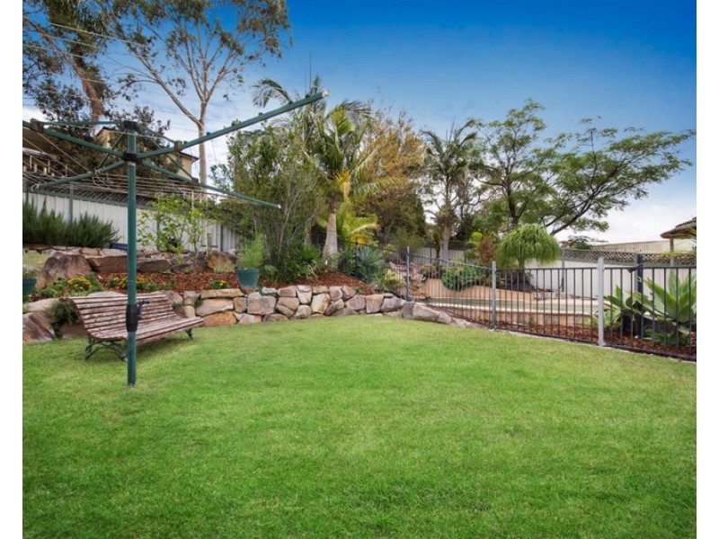 90 Beaumaris Drive, Menai NSW 2234