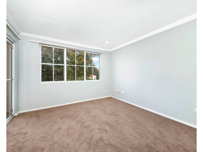 2/2 Peachtree Way, Menai NSW 2234