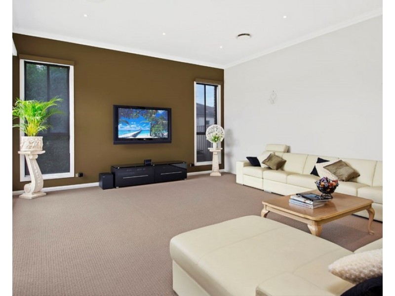 5 Colwyn Close, Menai NSW 2234