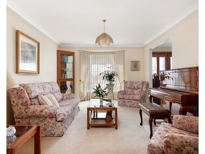 10 Blackwattle Place, Alfords Point NSW 2234