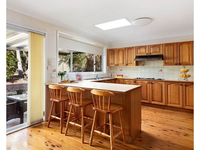 10 Blackwattle Place, Alfords Point NSW 2234