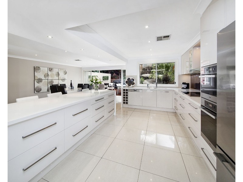 6 Gascoyne Place, Illawong NSW 2234