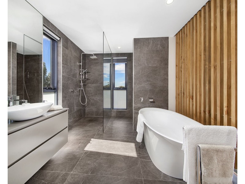 10 Bachli Place, Menai NSW 2234