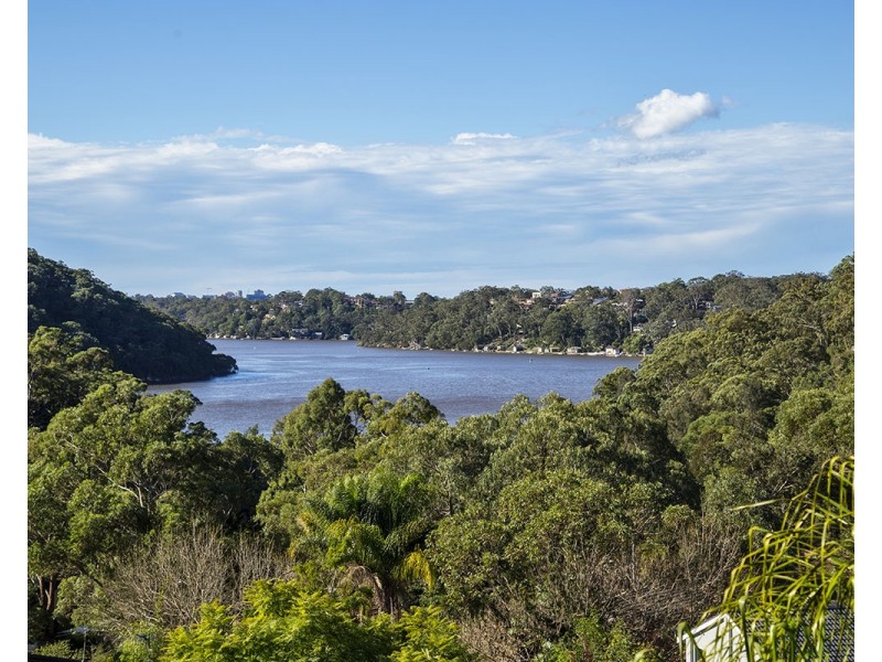 7 McPherson Place, Illawong NSW 2234