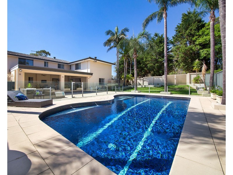 8 Sproule Road, Illawong NSW 2234