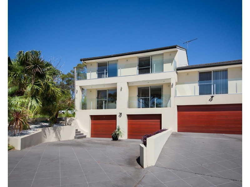 8 Sproule Road, Illawong NSW 2234