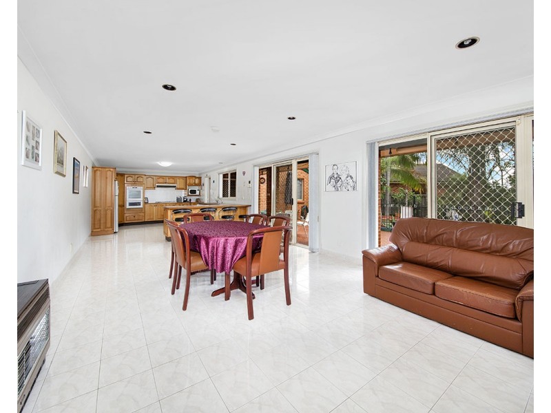 1 Rosemary Row, Menai NSW 2234