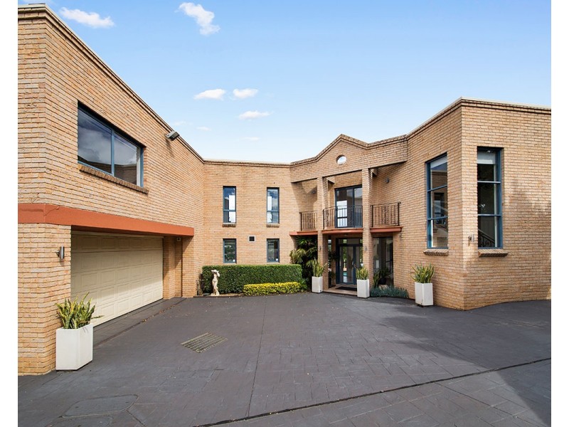 19 Sproule Road, Illawong NSW 2234