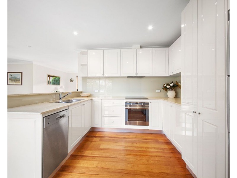 3 Fiddlewood Grove, Menai NSW 2234