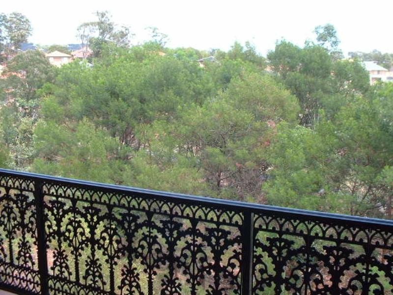 F10/6 Schofield Place, Menai NSW 2234