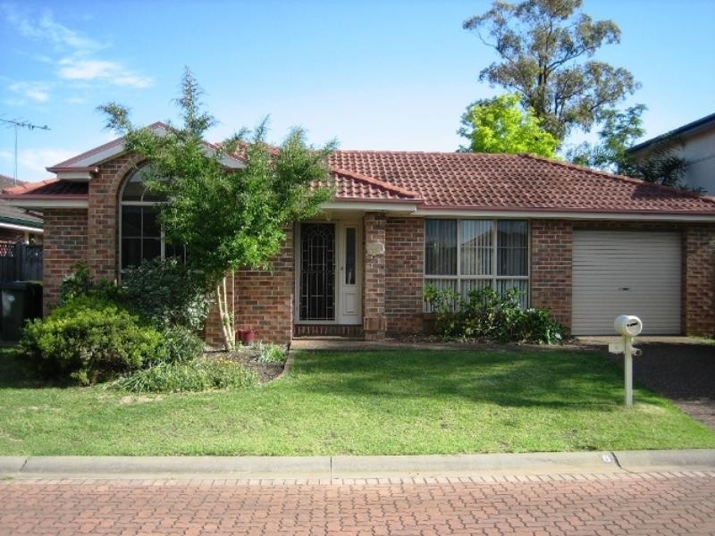 6 Barnsley Place, Menai NSW 2234