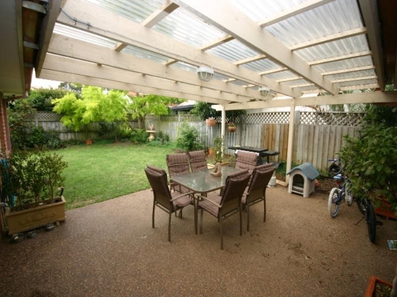 6 Barnsley Place, Menai NSW 2234