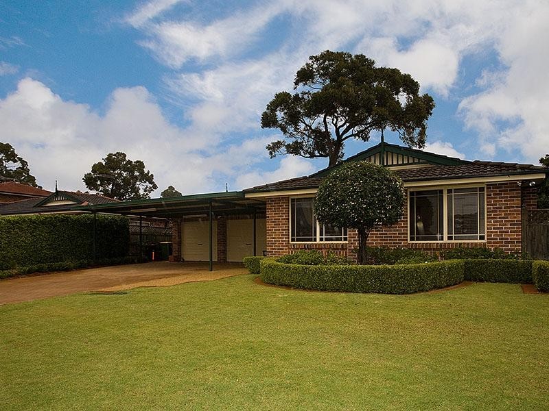 1 Barnsley Place, Menai NSW 2234