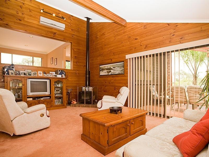 55 Barnes Crescent, Menai NSW 2234