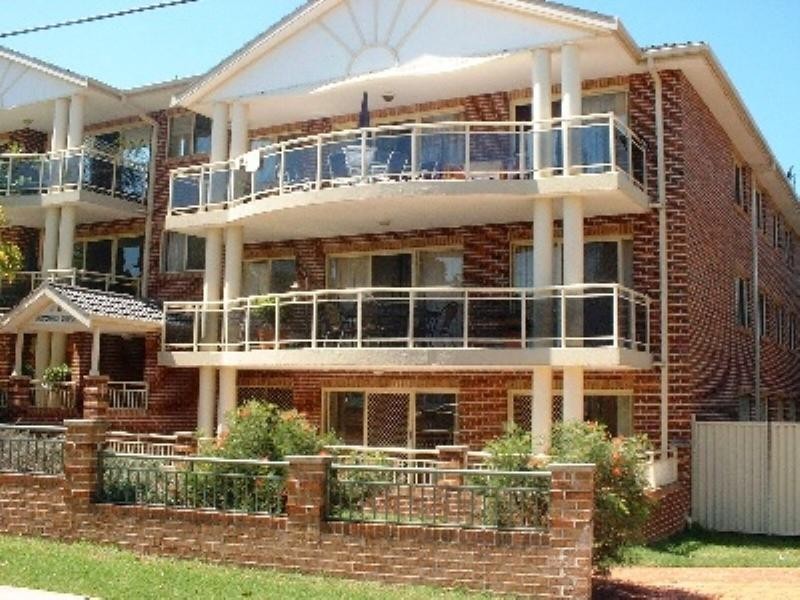 4 61-63 Reynolds Avenue, Bankstown NSW 2200