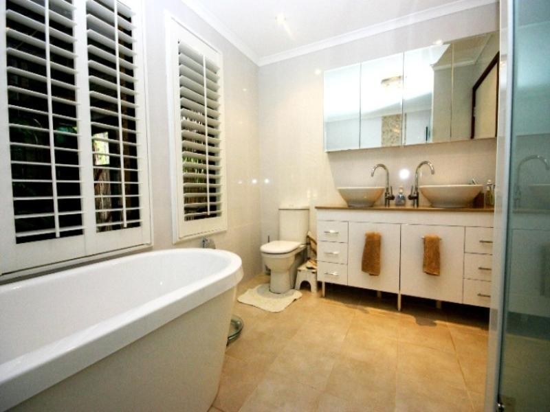 18 The Crescent, Woronora NSW 2232