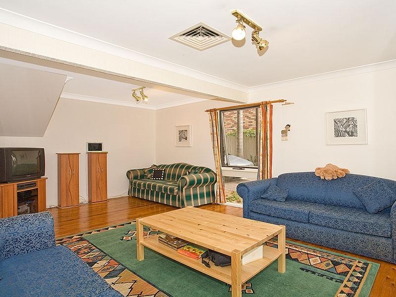 37 Elliott Road, Menai NSW 2234