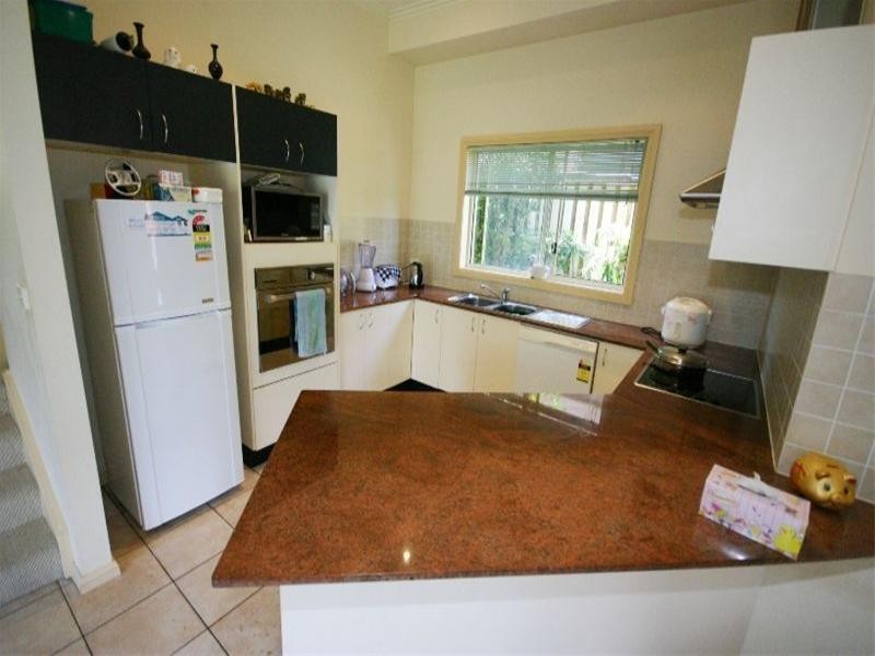 42 Link Circuit, Menai NSW 2234