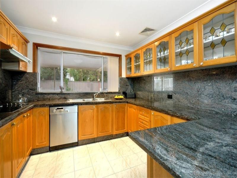 8a Ault Place, Illawong NSW 2234