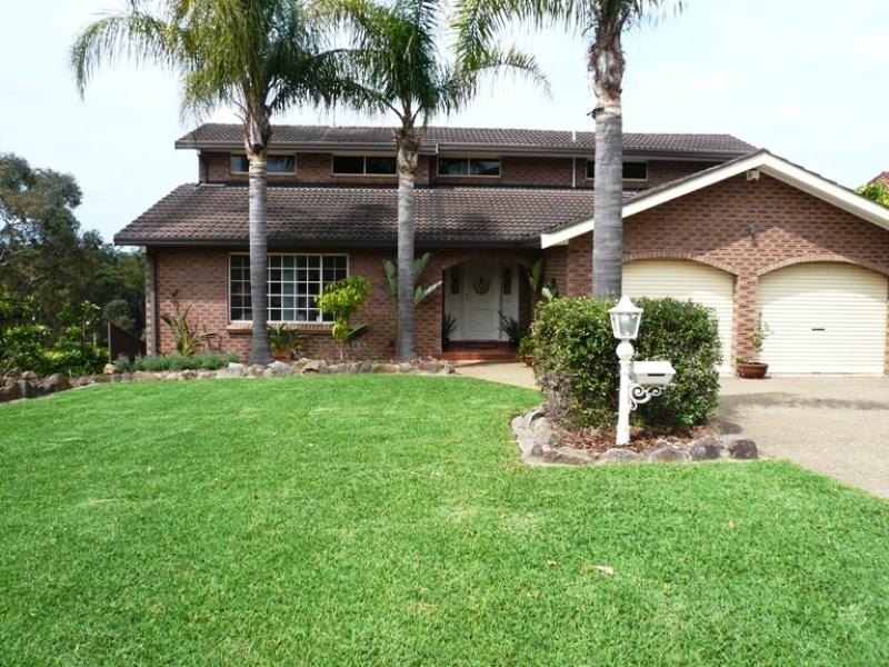 19 McPherson Place, Illawong NSW 2234