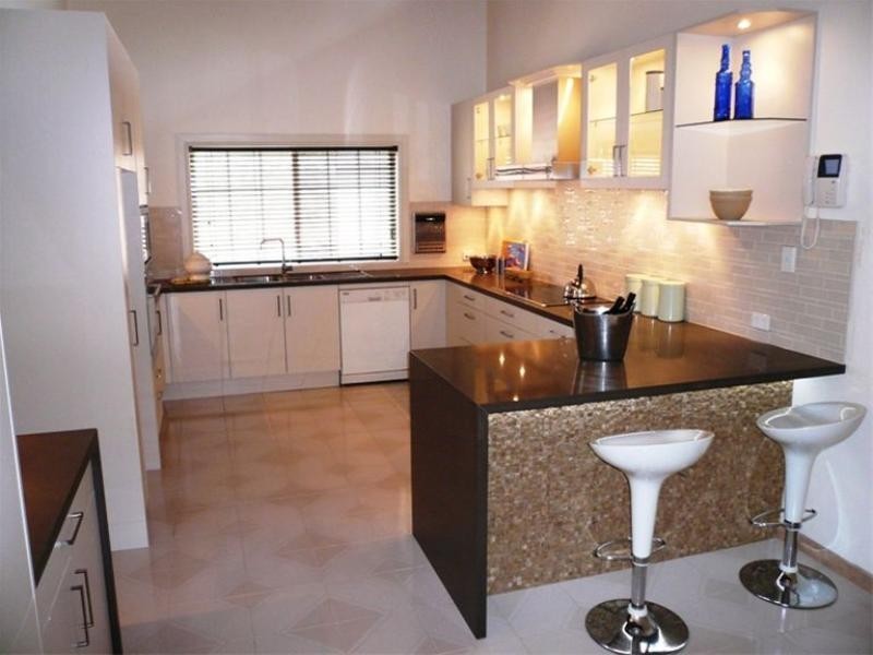 19 McPherson Place, Illawong NSW 2234