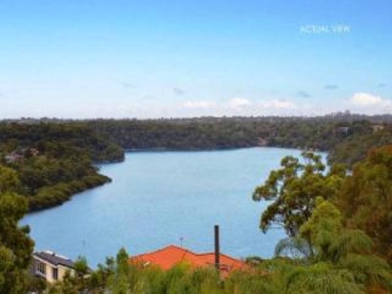 6 Kinsela Street, Illawong NSW 2234