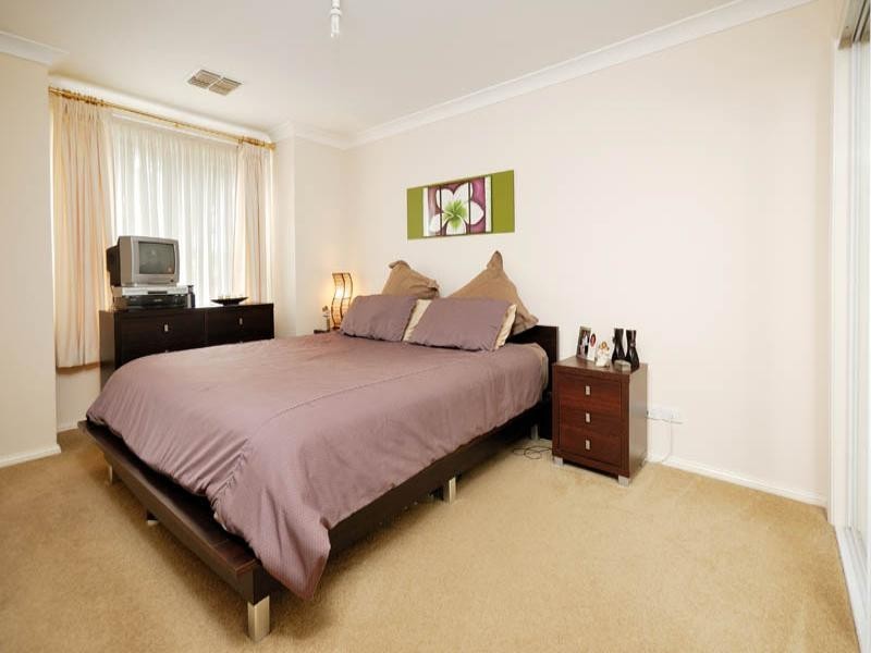 14 Oakwood Way, Menai NSW 2234