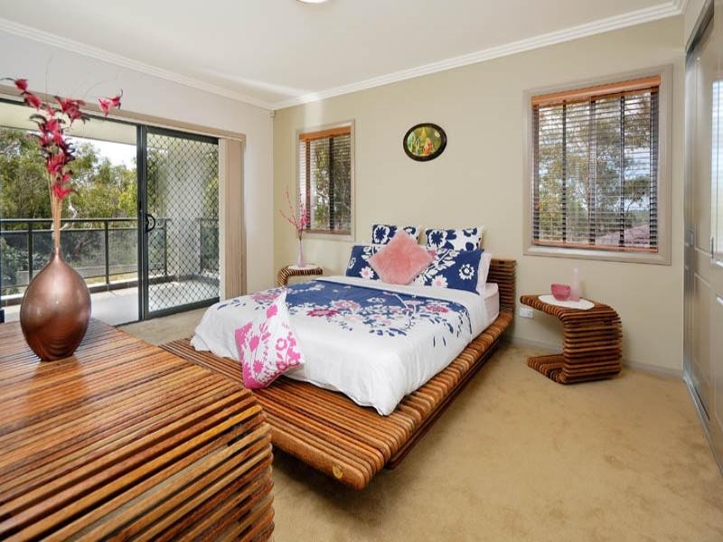 12 Throsby Place, Barden Ridge NSW 2234