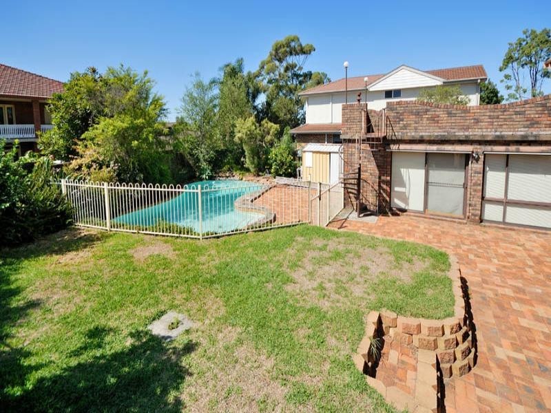 11 Byron Place, Illawong NSW 2234