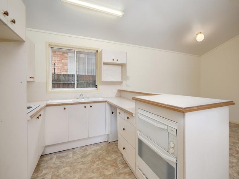 4 Arnold Place, Menai NSW 2234