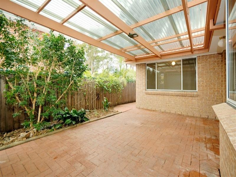 4 Arnold Place, Menai NSW 2234