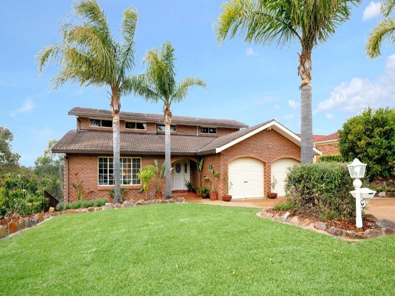 19 McPherson Place, Illawong NSW 2234