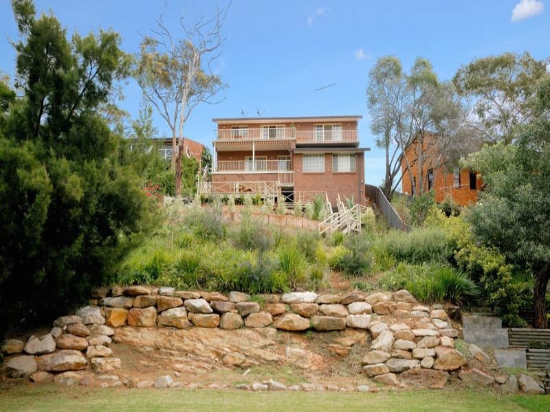 19 McPherson Place, Illawong NSW 2234