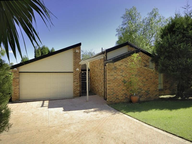 3 Friendship Place, Illawong NSW 2234