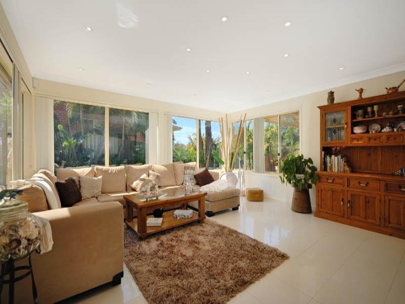 12 Parkwood Drive, Menai NSW 2234