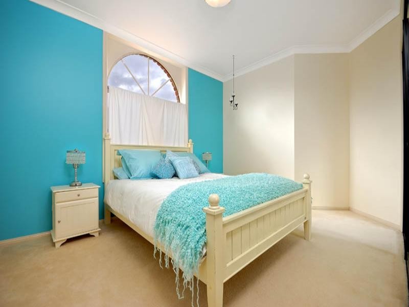 15 Hector Street, Illawong NSW 2234